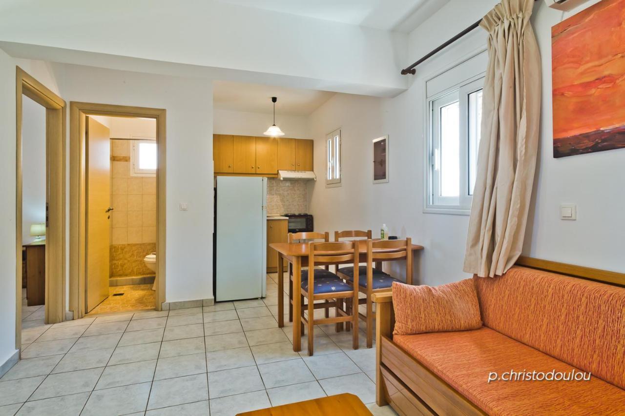 Albatros Studios & Apartments Lefkos  Dış mekan fotoğraf
