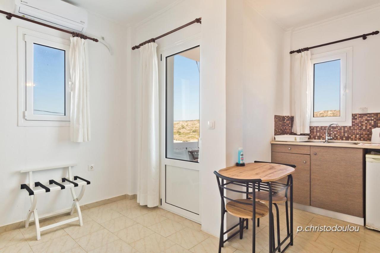 Albatros Studios & Apartments Lefkos  Dış mekan fotoğraf