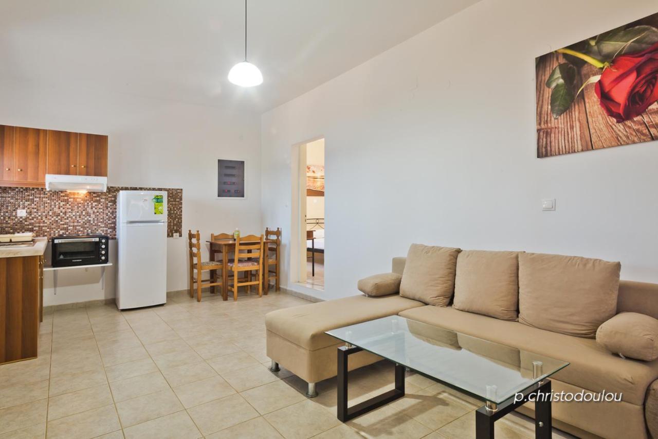 Albatros Studios & Apartments Lefkos  Dış mekan fotoğraf